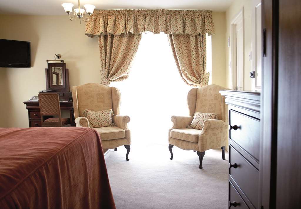 Cotford Hotel Грейт Малвърн Стая снимка