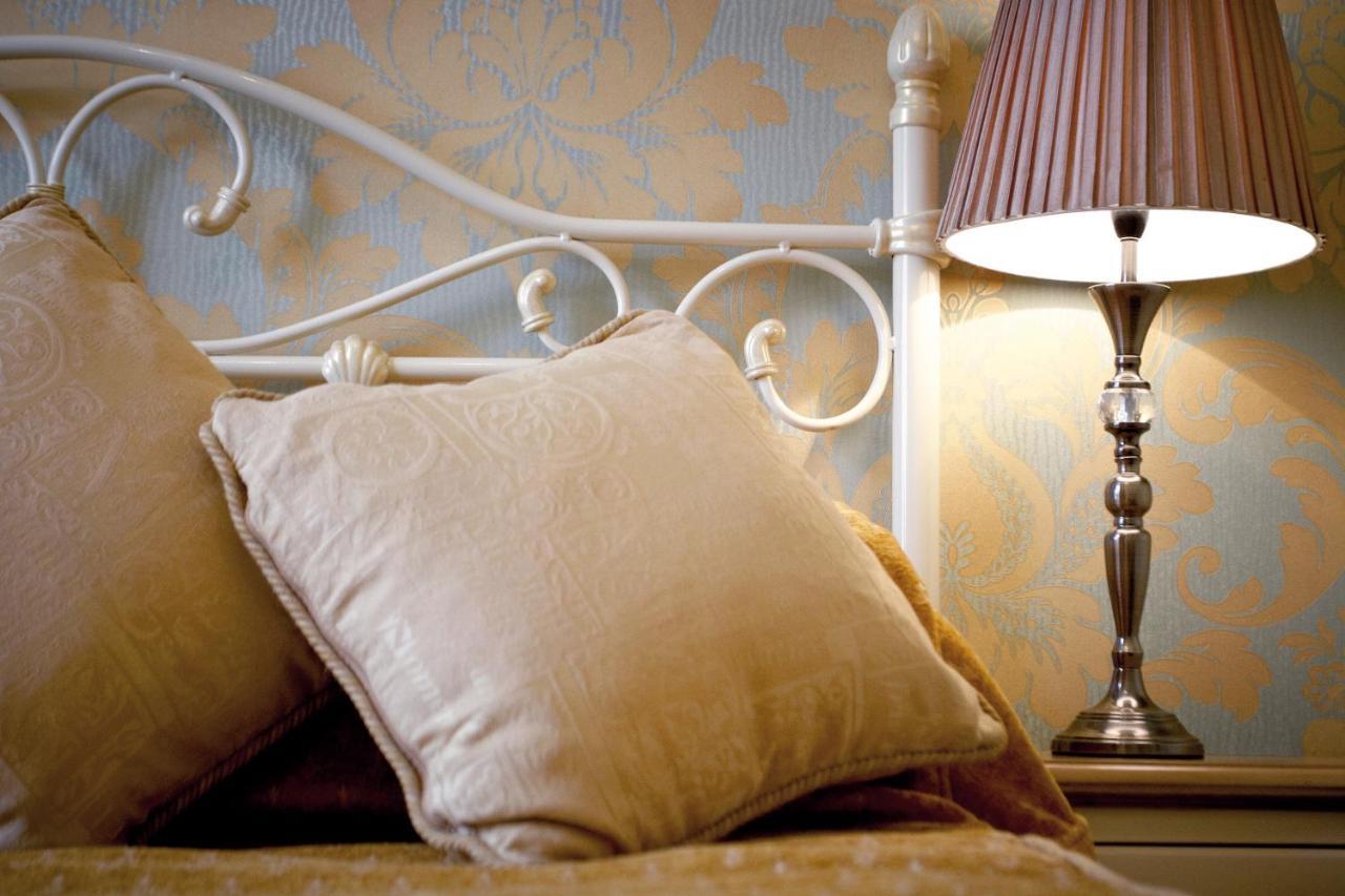 Cotford Hotel Грейт Малвърн Екстериор снимка