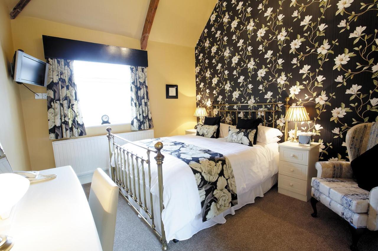 Cotford Hotel Грейт Малвърн Екстериор снимка